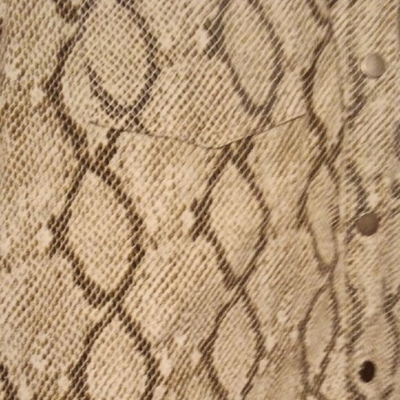 She + Sky Black and White Snake Print Jean Jacket - Picture 6 of 16